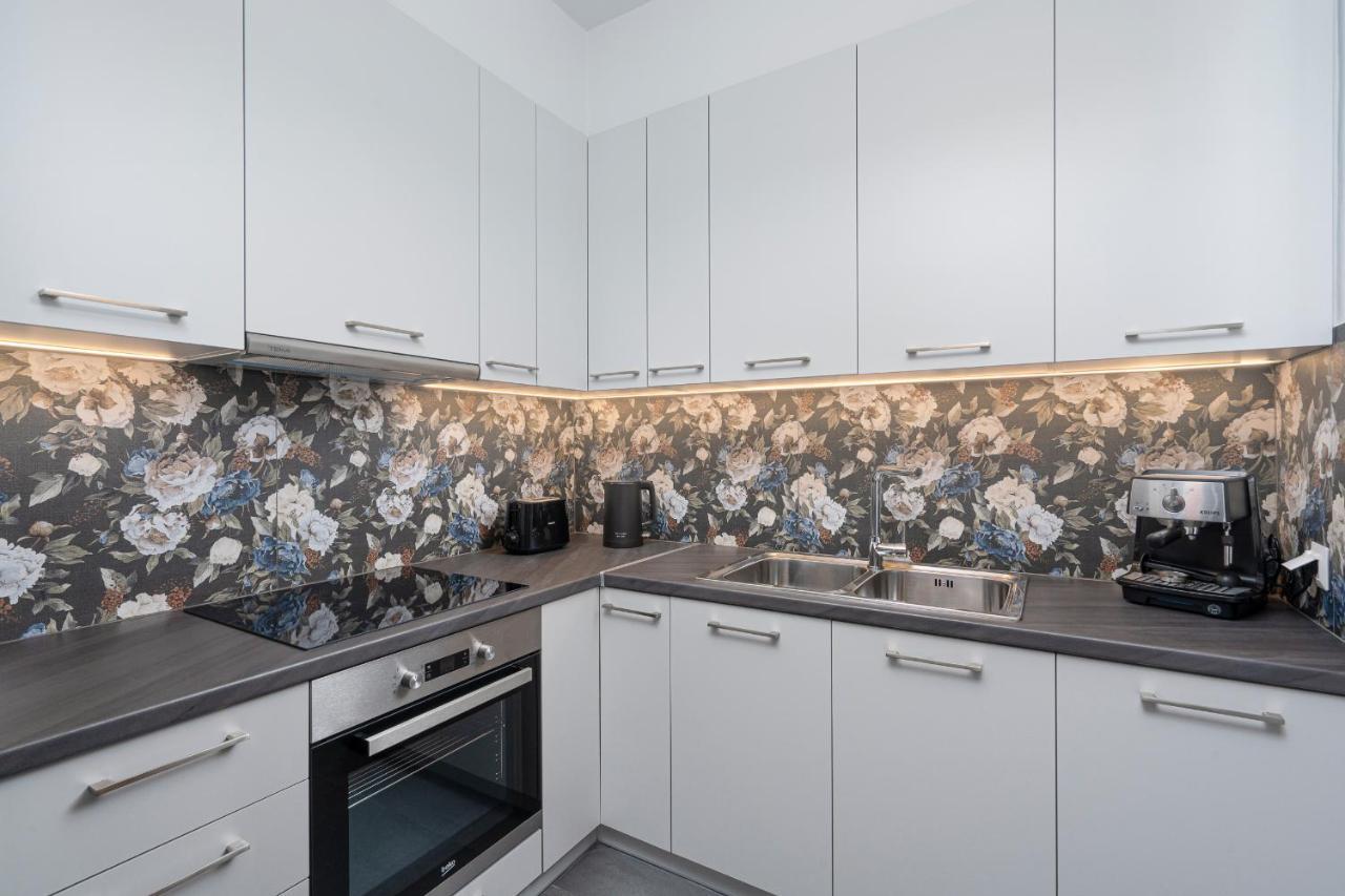 קסילוקסטרו The H Experience Blackbird Spacious 2Bd Apartment Close To The Beach מראה חיצוני תמונה